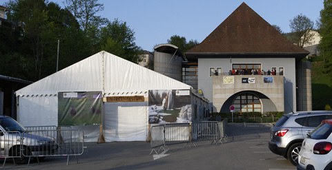 festival-2018-salle-des-fetes-et-chapiteau
